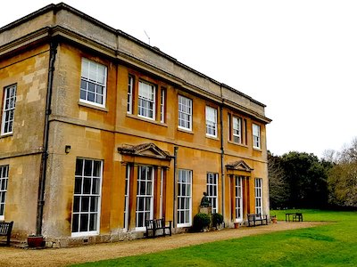 Ruth Brandt is a Prize winning Writer and Creative Writing Tutor in Surrey. She runs Courses and Workshops in Surrey Ruth Brandt is a Prize winning Writer and Creative Writing Tutor in Surrey. She runs Courses and Workshops in Surrey